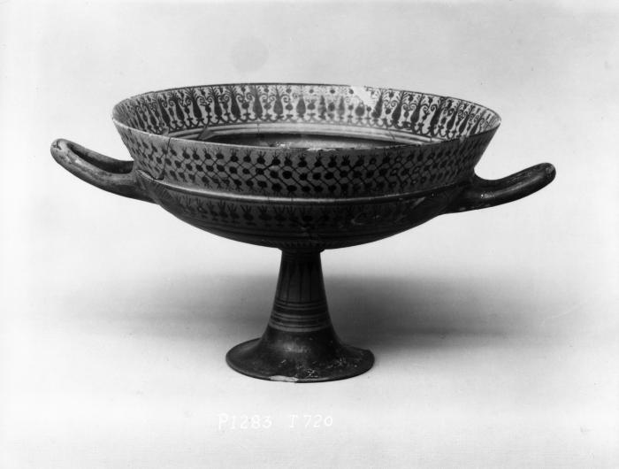 Lakonian Black-figure Cup